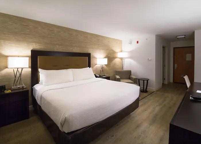 & Airport By Ihg Отель Блумингтон